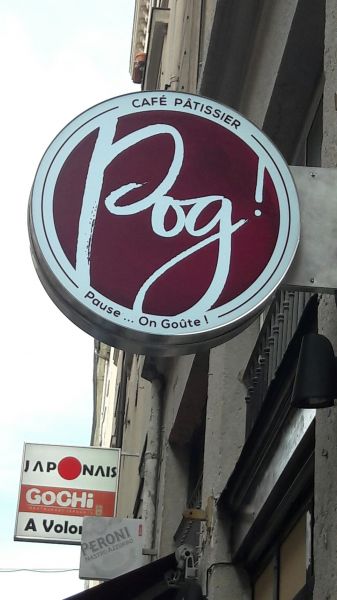 enseigne drapeau pour patisserie Lyon 2