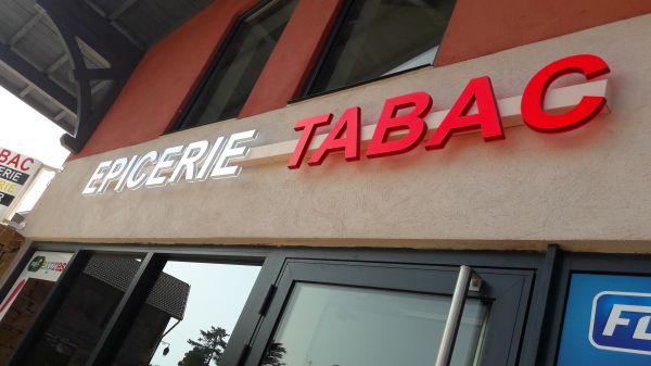 Enseigne pour tabac Lyon 3