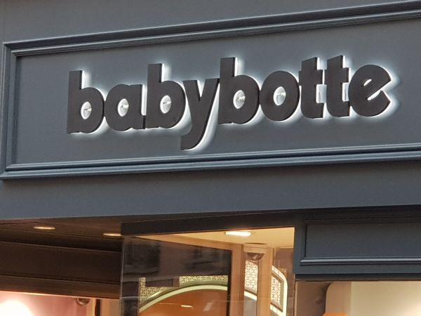 Enseigne pour magasin Lyon Croix Rousse