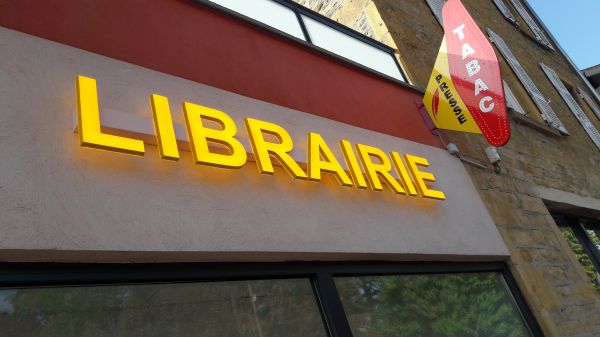 Enseigne pour librairie Lyon 7