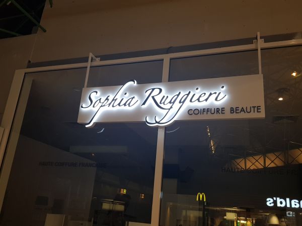 Enseigne pour salon de coiffure Lyon 7