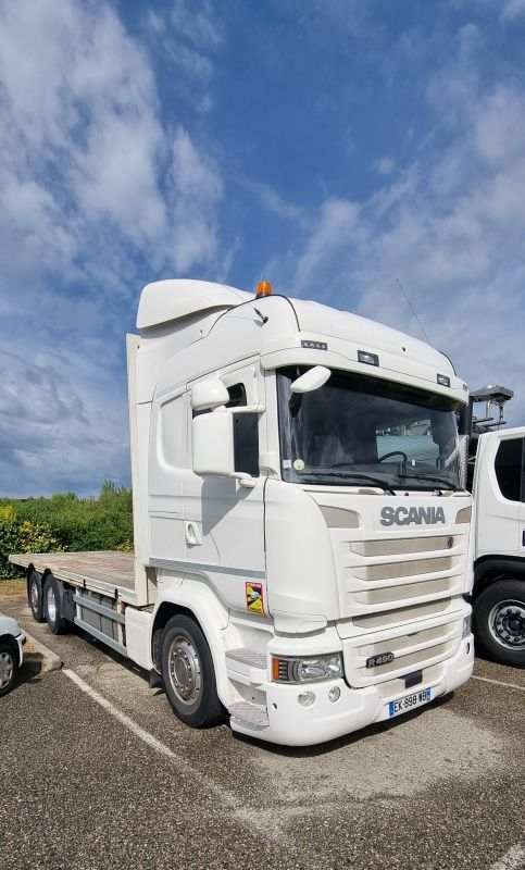 Scania R490.26 de 2017 et sa remorque Fruehauf