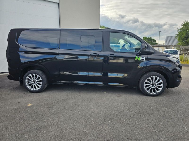 Ford Tourneo Custom Long 9 places