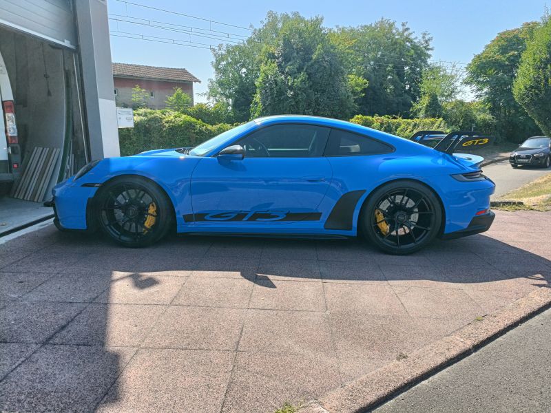 Vitres teintées sur Porsche, élégance confort et protection