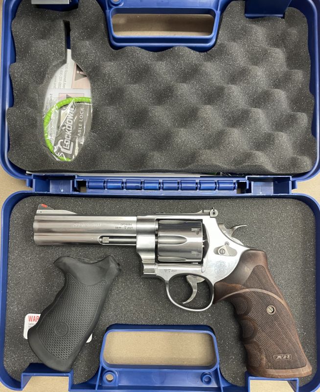 Revolver Smith & Wesson 629 Cal.44 Rem Mag - 6794