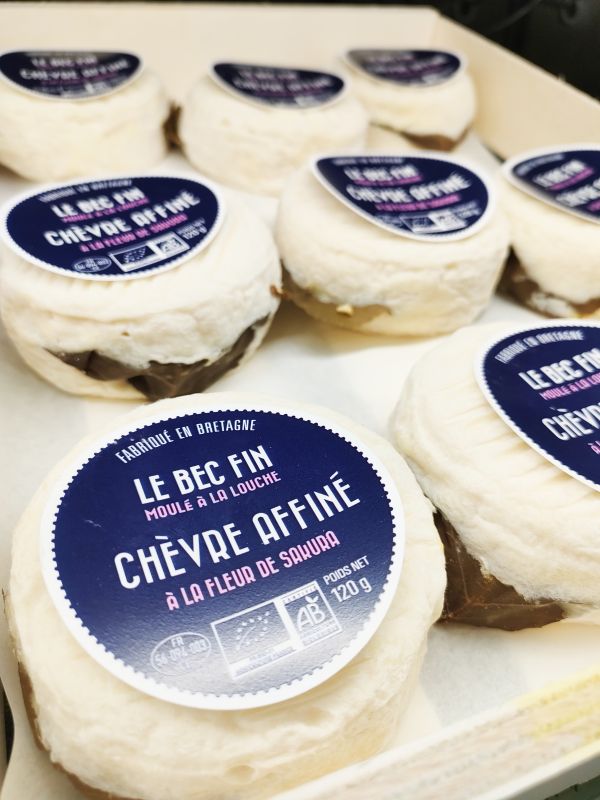 Chèvre affiné à la fleur de Sakura