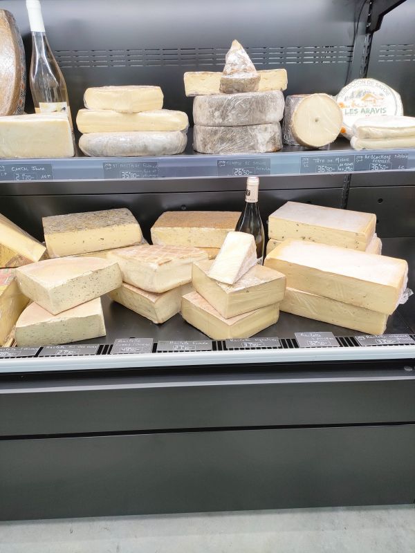 Sélection de fromages à raclette et autres classiques